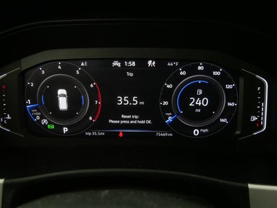 2022 Volkswagen Atlas 3.6L V6 SE w/Technology