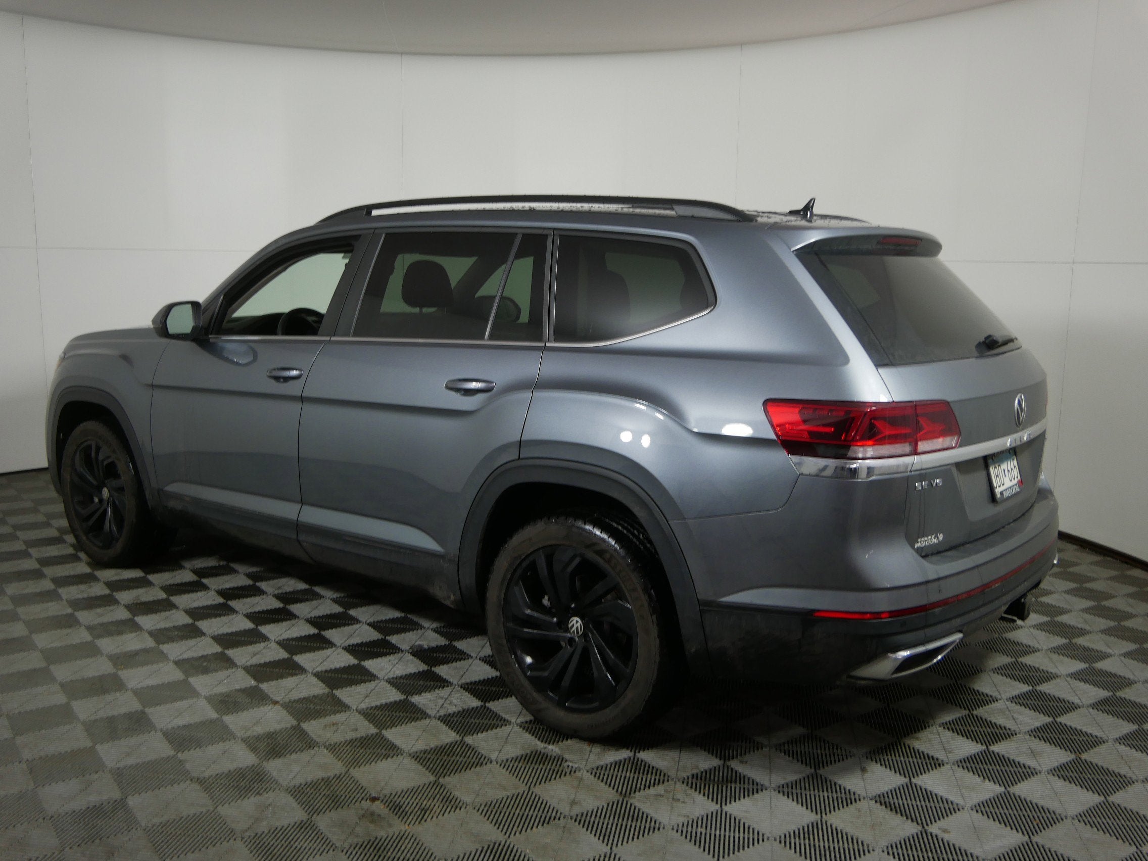 2022 Volkswagen Atlas 3.6L V6 SE w/Technology