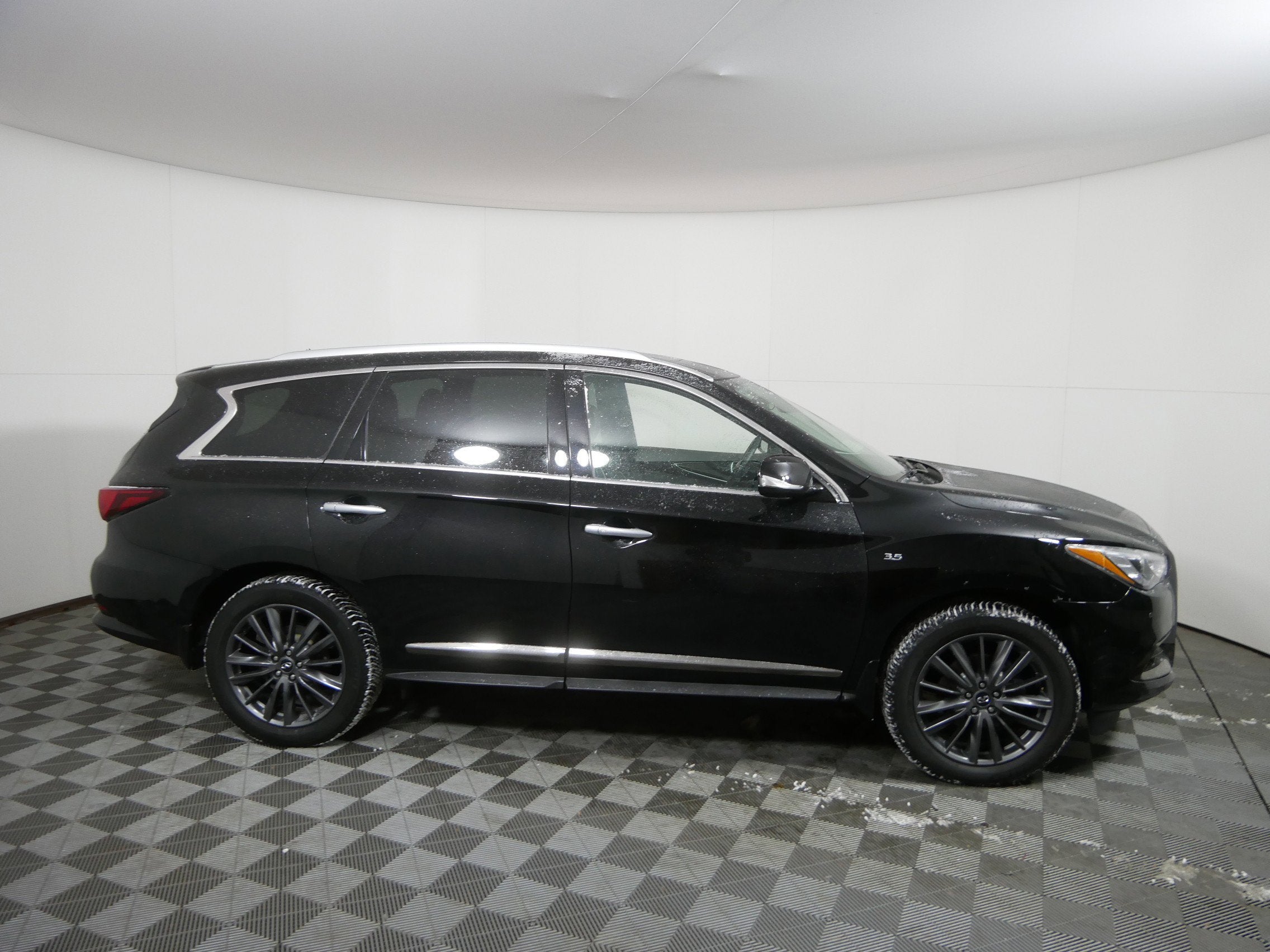 2020 INFINITI QX60 LUXE