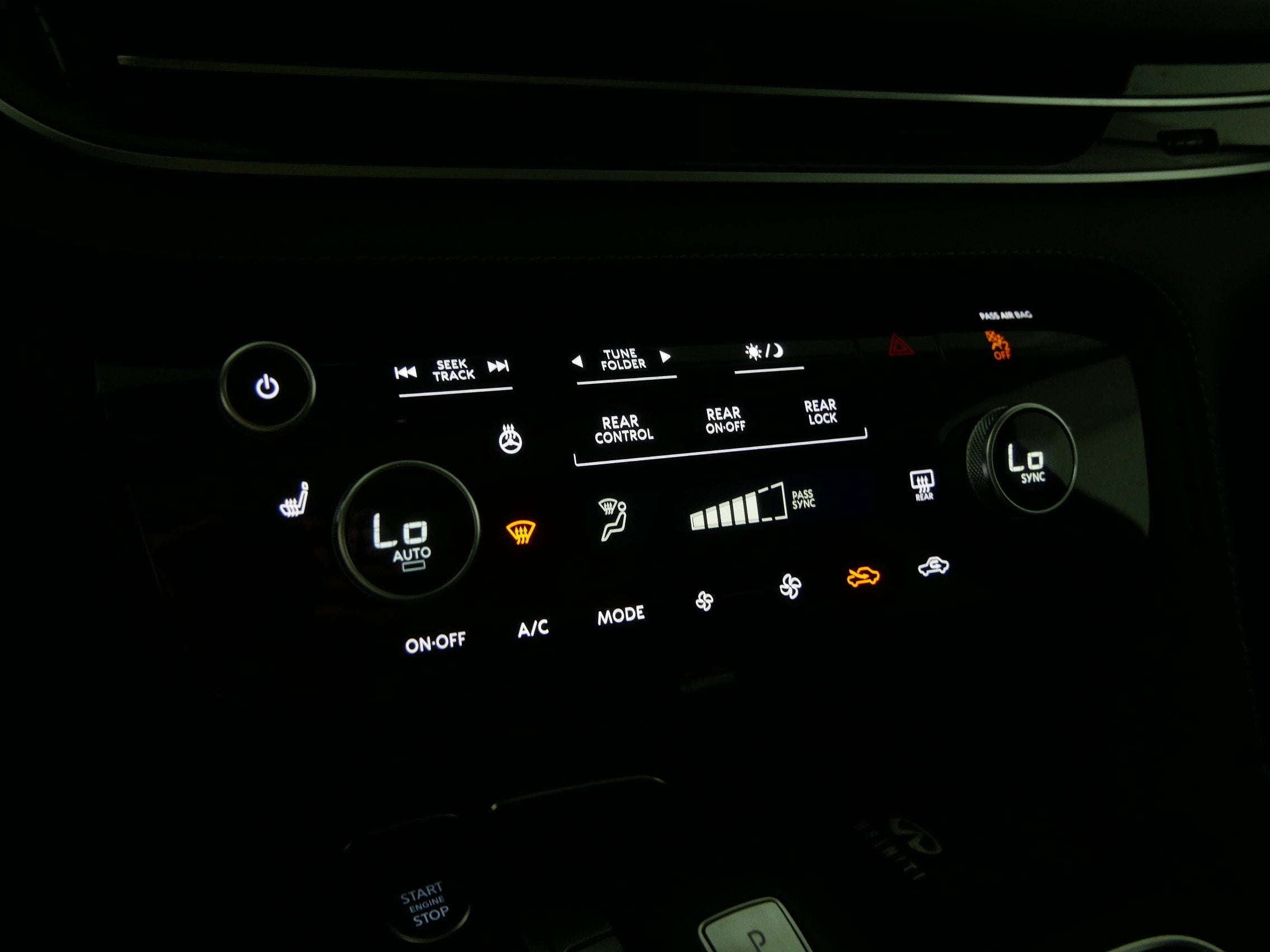 2023 INFINITI QX60 LUXE