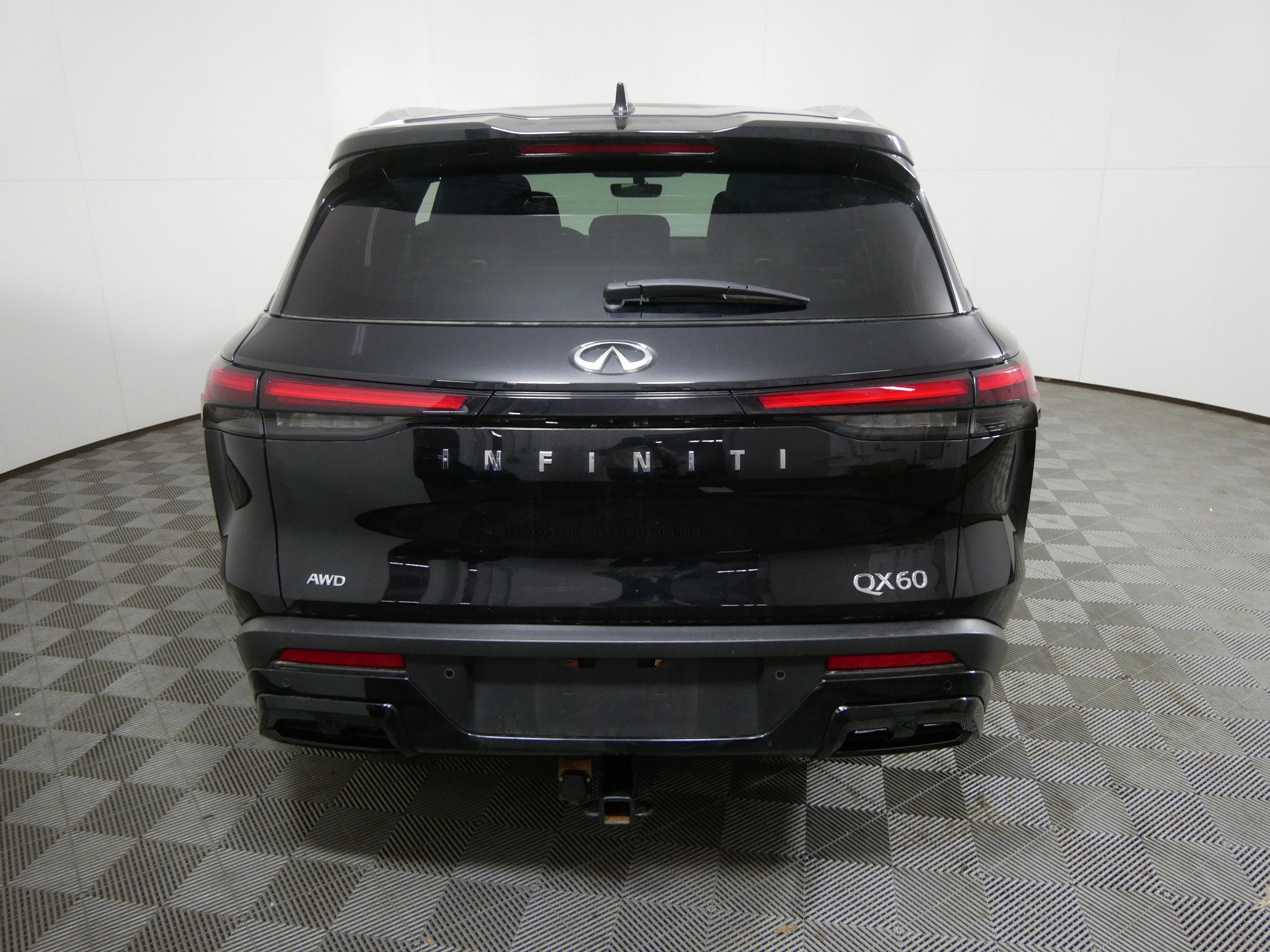 2024 INFINITI QX60 LUXE