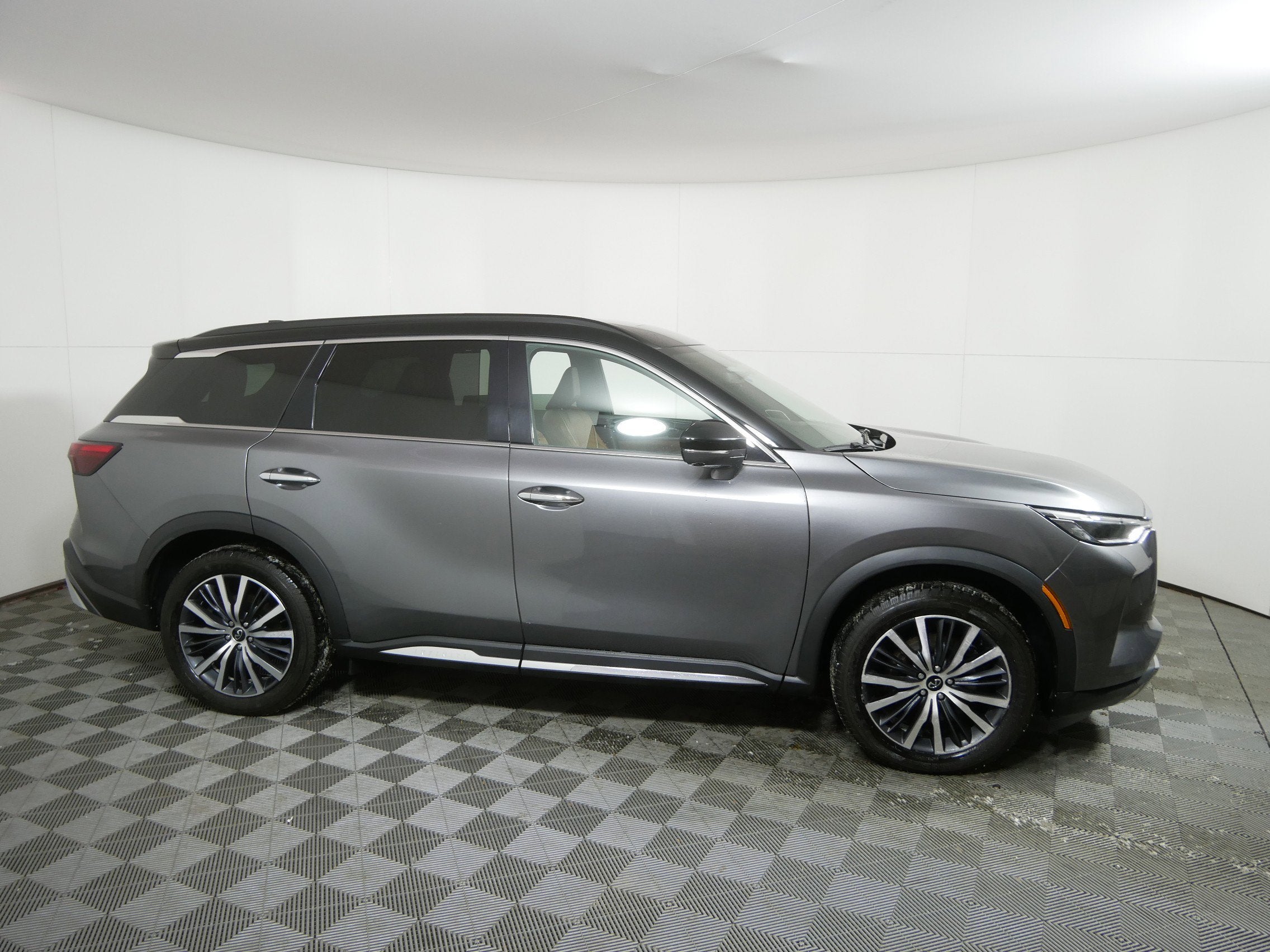 Used 2022 INFINITI QX60 AUTOGRAPH with VIN 5N1DL1HU9NC331070 for sale in Golden Valley, Minnesota
