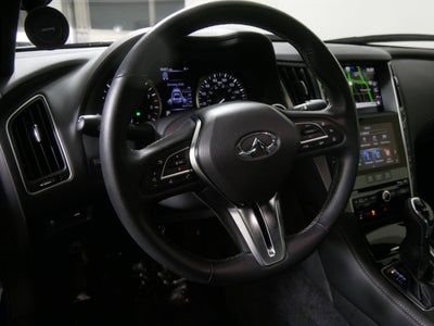 2022 INFINITI Q60 LUXE