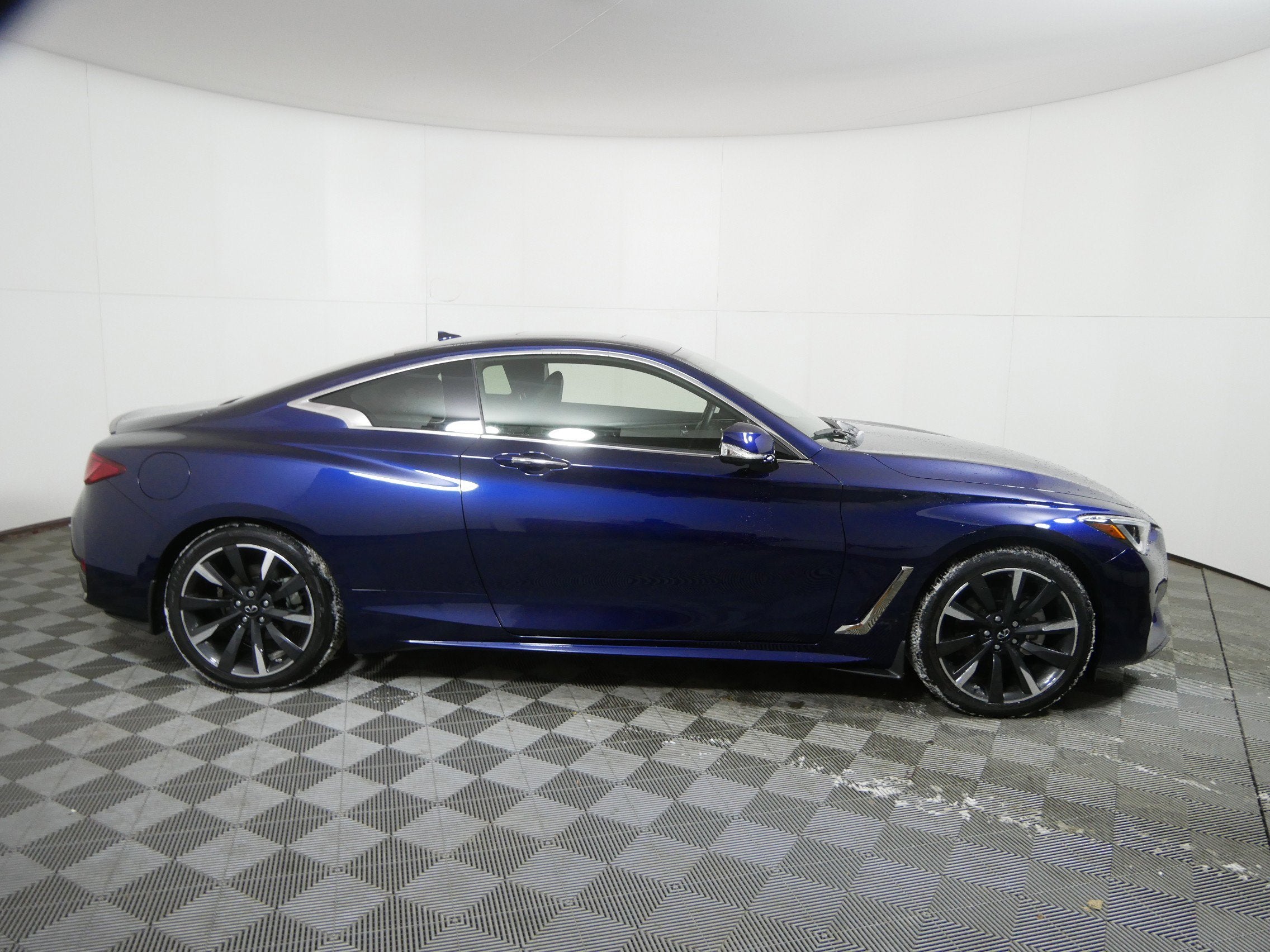 Used 2022 INFINITI Q60 Coupe LUXE with VIN JN1EV7KL4NM630601 for sale in Golden Valley, Minnesota