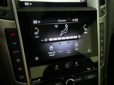 2022 INFINITI Q60 LUXE