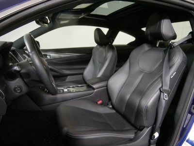 2022 INFINITI Q60 LUXE