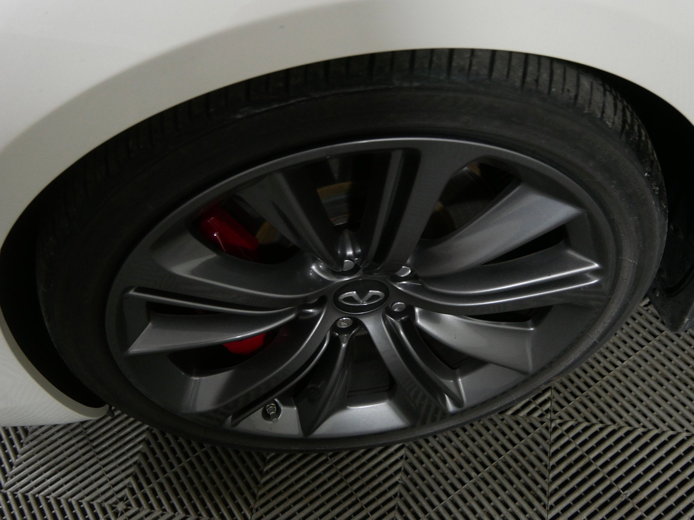 2020 INFINITI Q60 RED SPORT 400