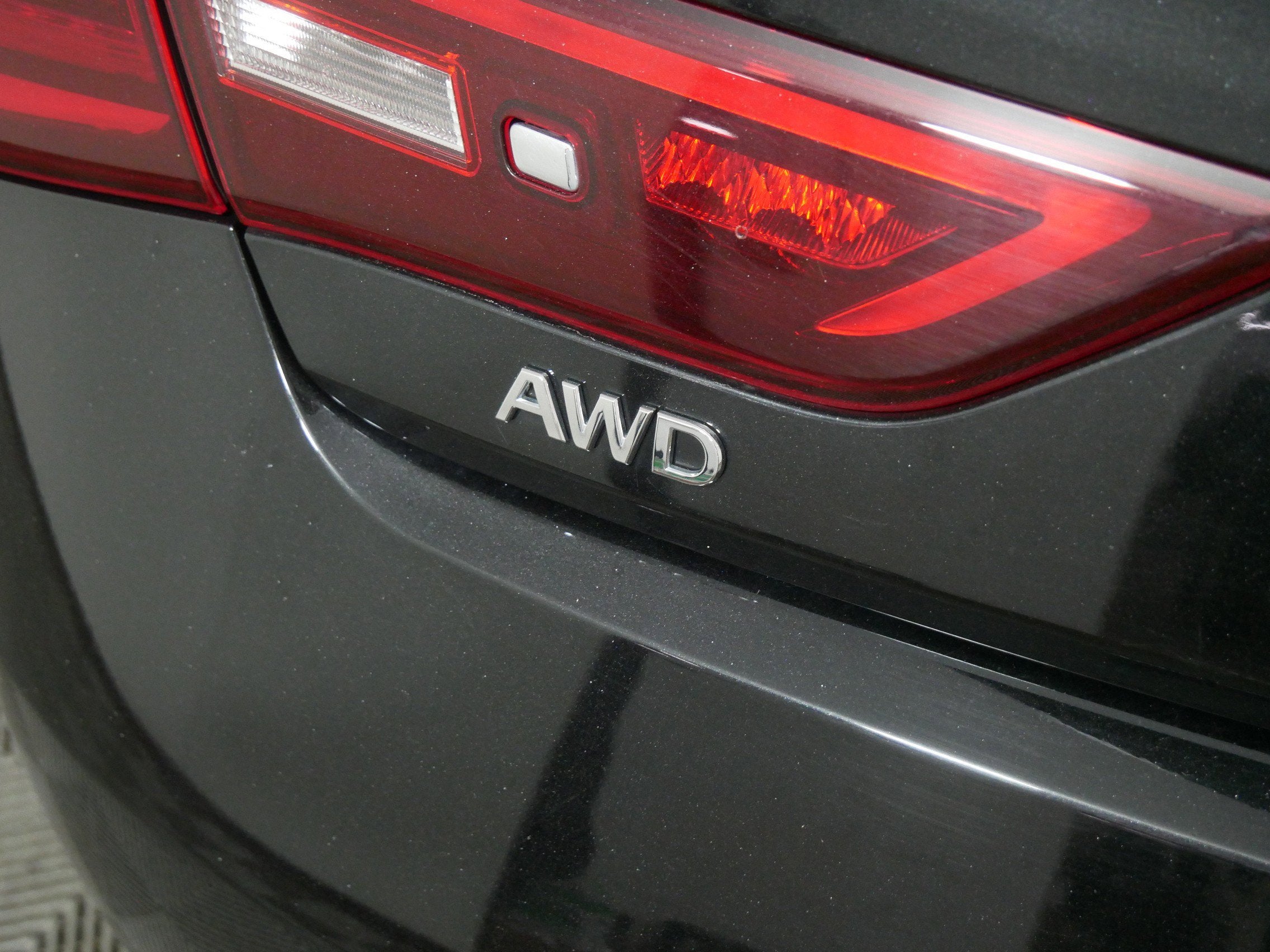 2022 INFINITI Q60 RED SPORT 400