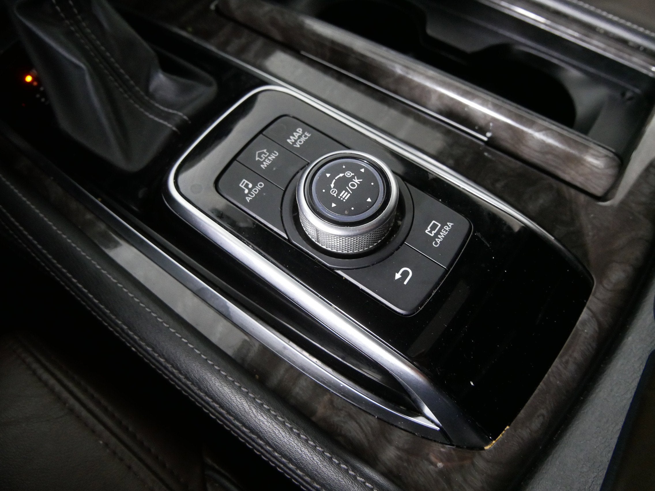 2022 Nissan Armada Platinum