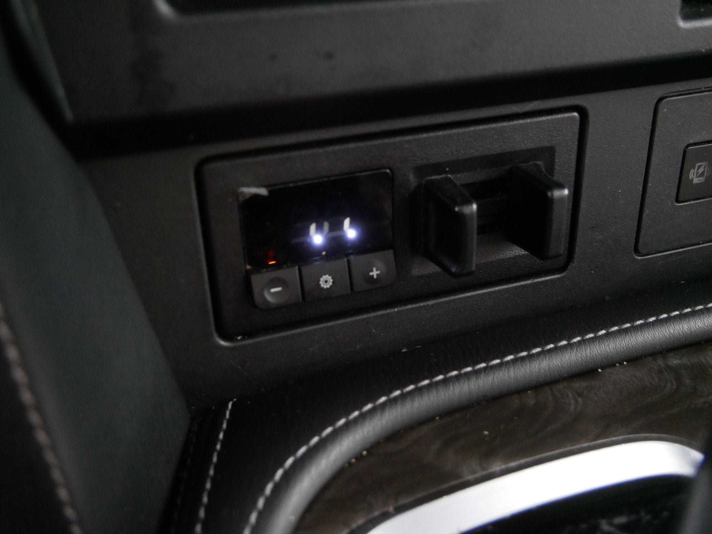 2022 Nissan Armada Platinum