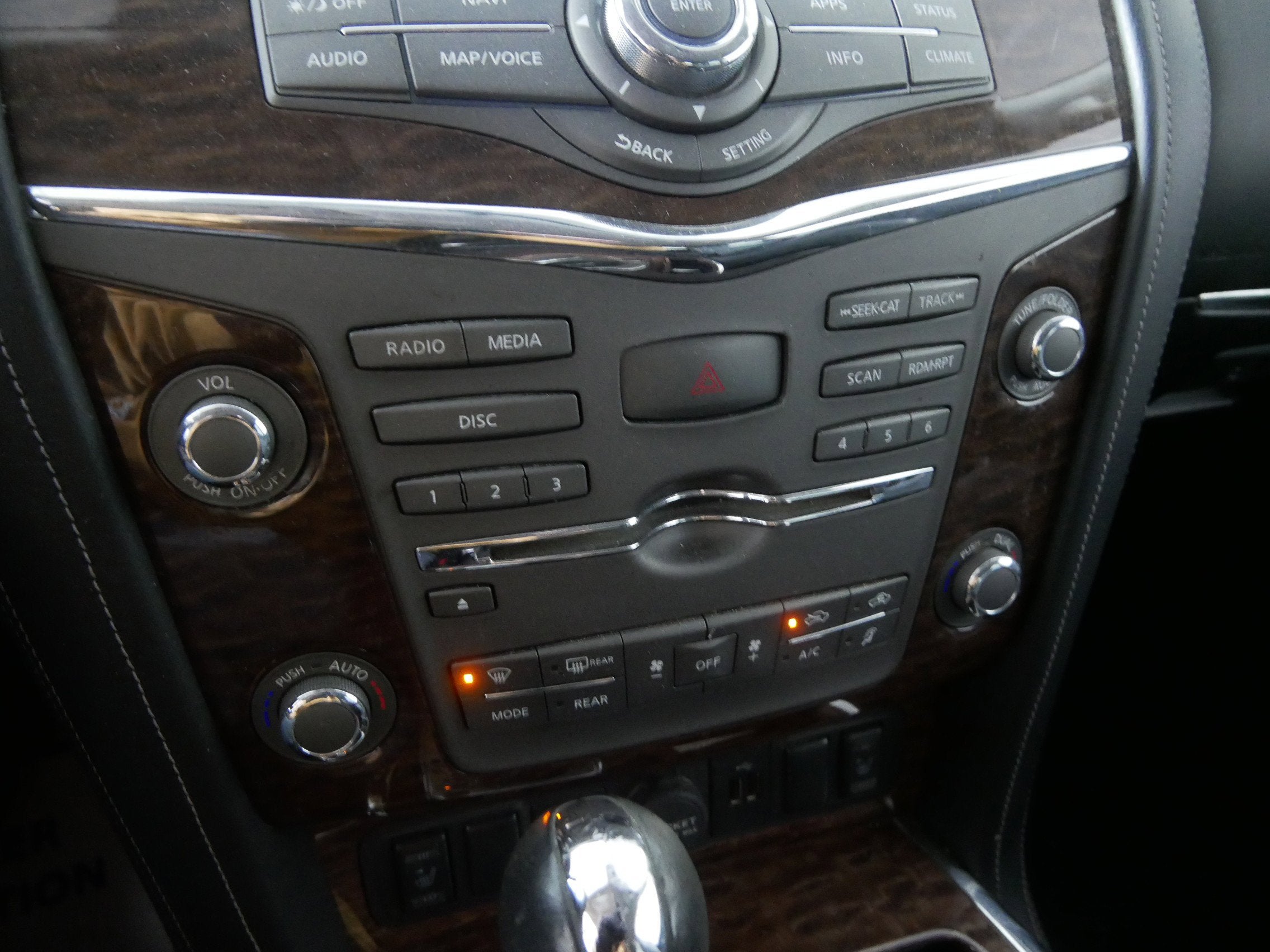 2018 Nissan Armada SV