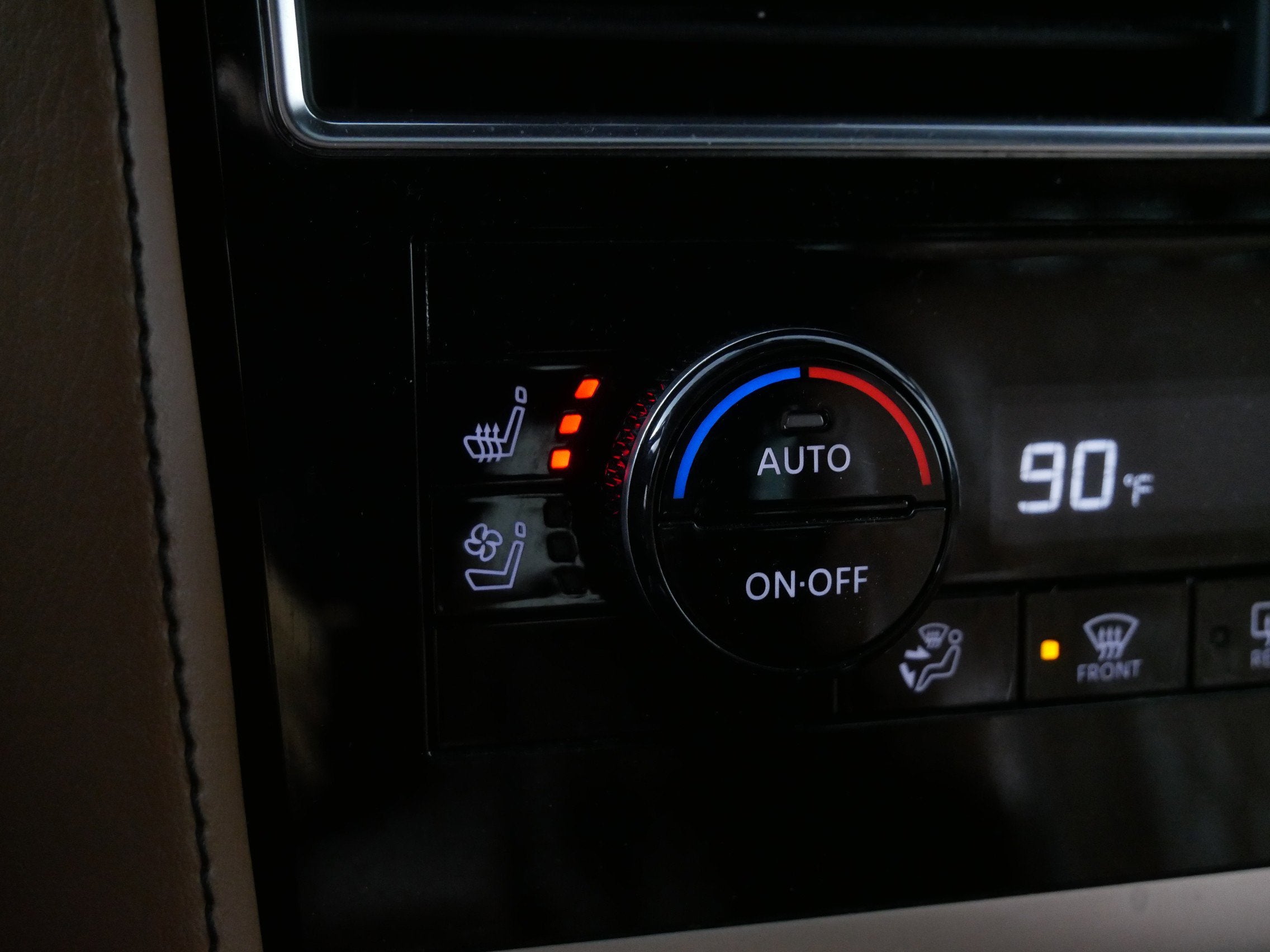 2023 INFINITI QX80 LUXE