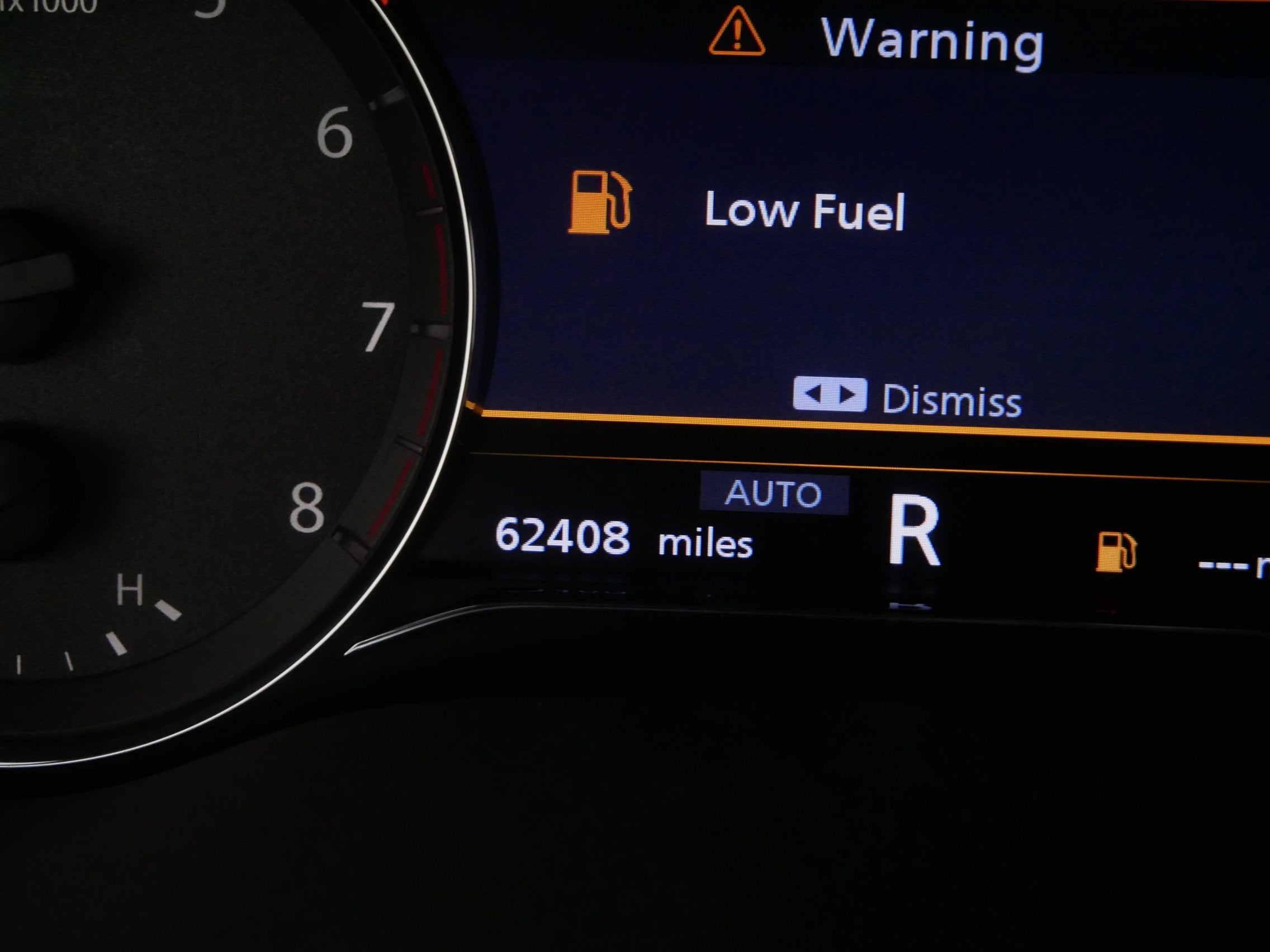 2023 INFINITI QX80 LUXE