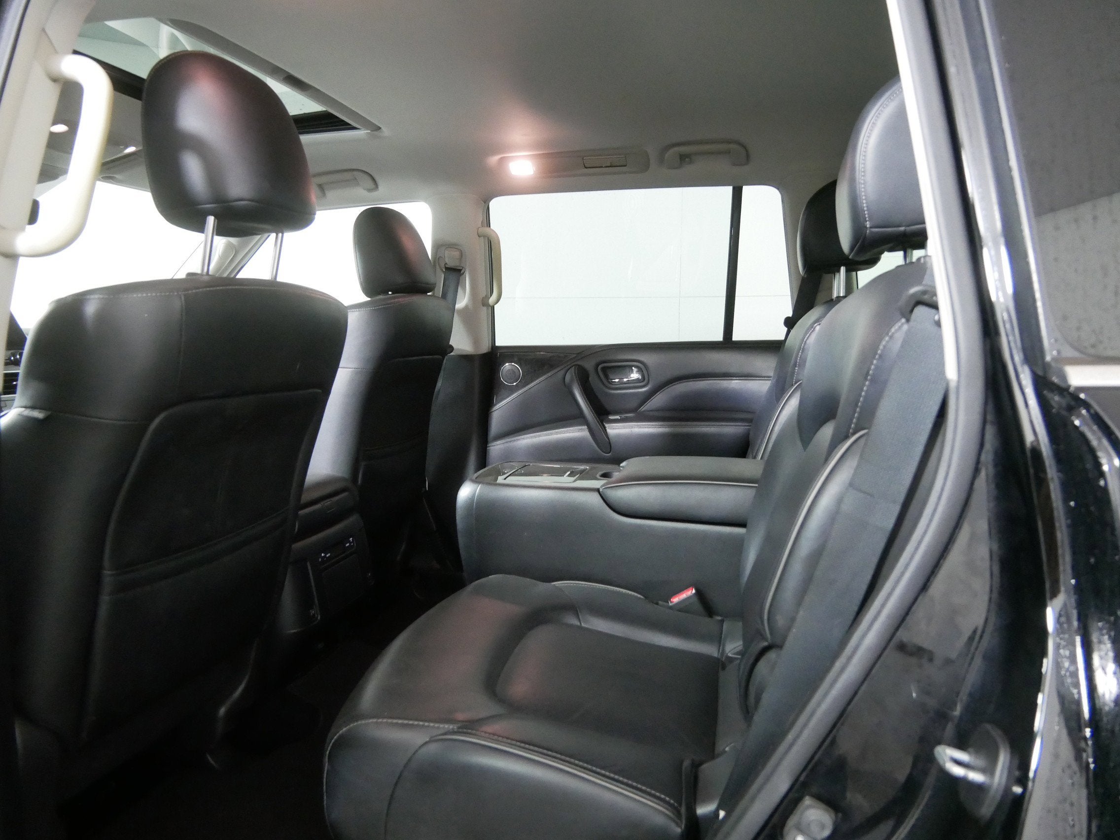 2022 INFINITI QX80 LUXE