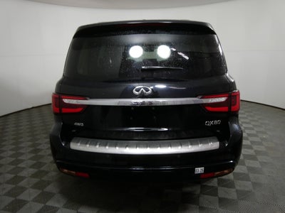 2022 INFINITI QX80 LUXE