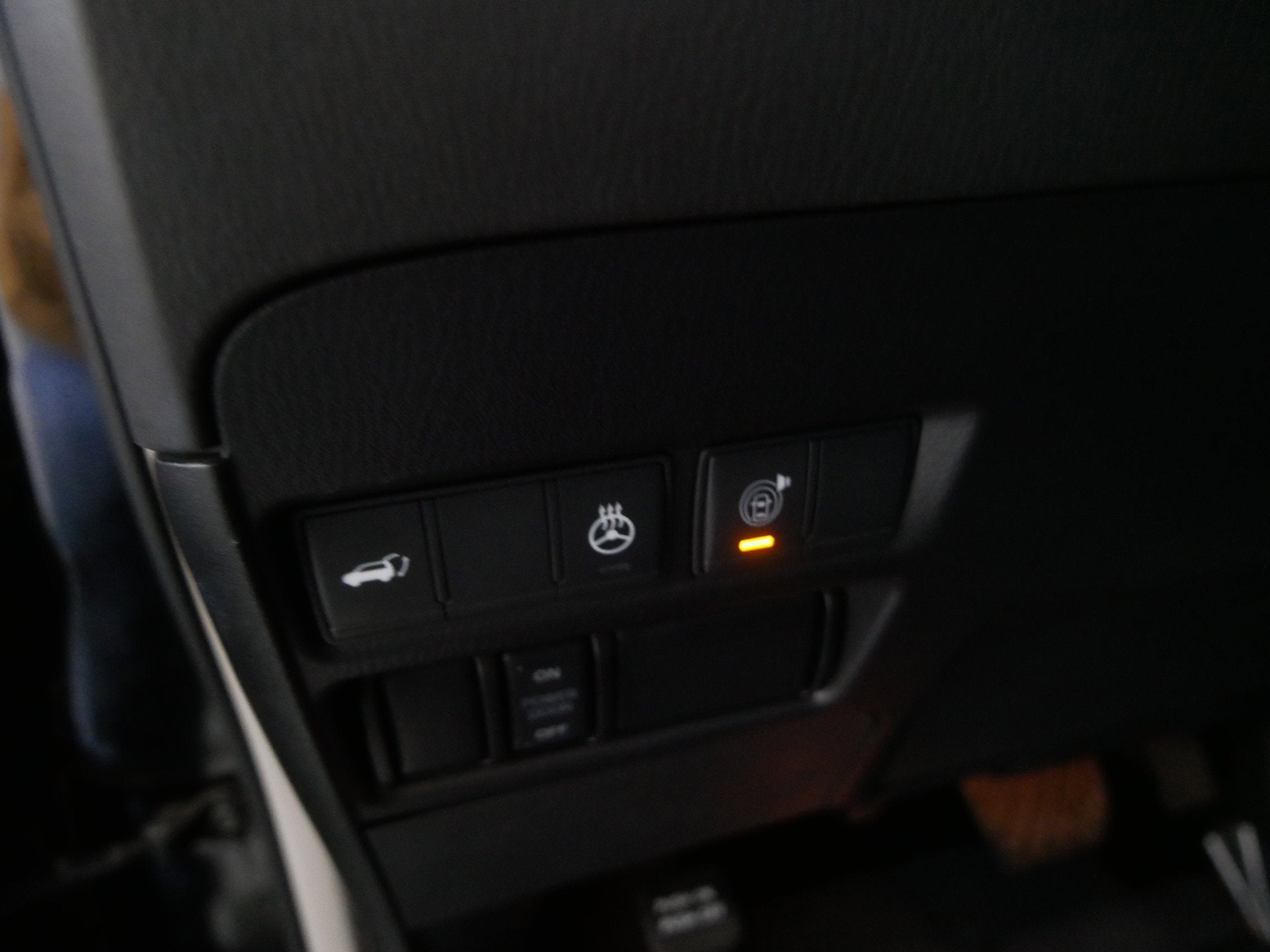 2022 INFINITI QX80 LUXE