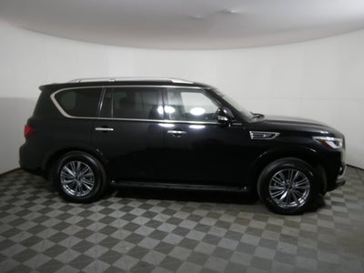 2022 INFINITI QX80 LUXE