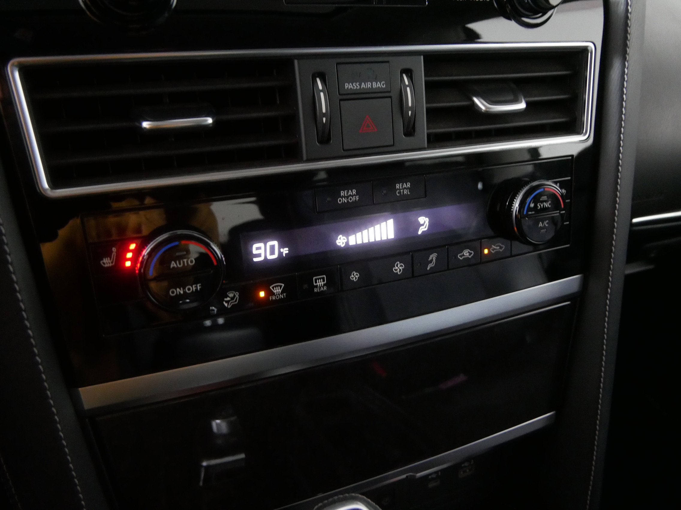 2022 INFINITI QX80 LUXE