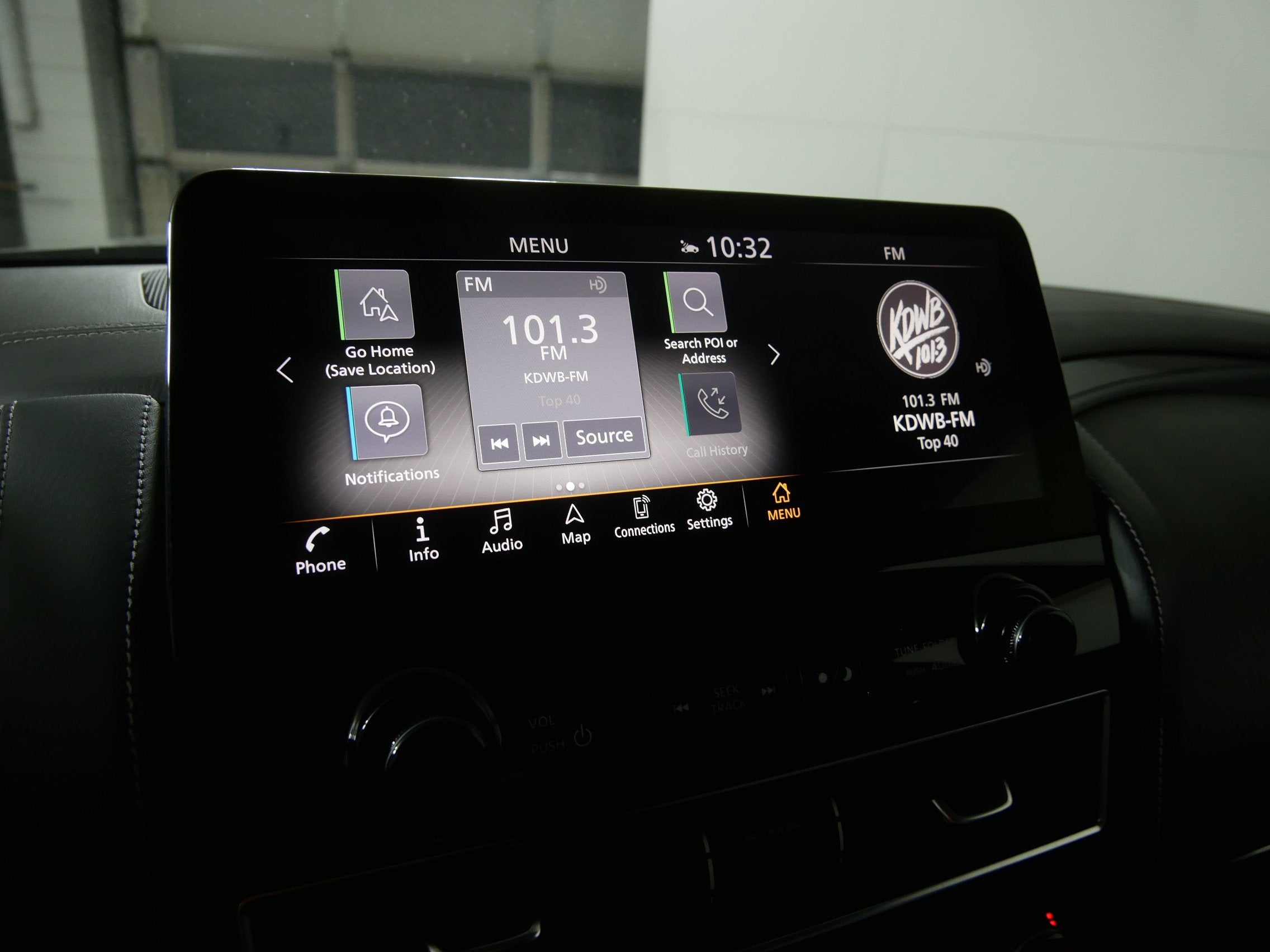 2022 INFINITI QX80 LUXE