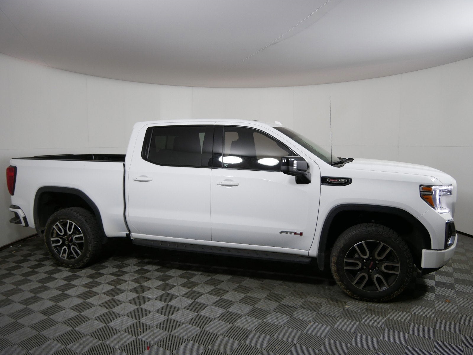Used 2022 GMC Sierra 1500 Limited AT4 with VIN 3GTP9EEL6NG208973 for sale in Minneapolis, Minnesota