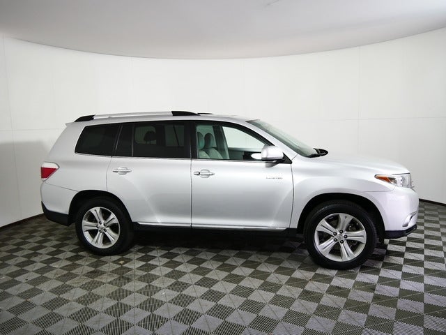 Used 2012 Toyota Highlander Limited with VIN 5TDDK3EH7CS112579 for sale in Minneapolis, Minnesota