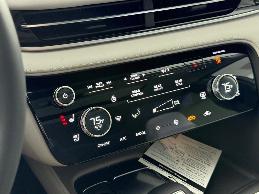 2026 INFINITI QX60 LUXE